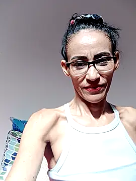 Snapshot of BarbaraMature chatting on 07/08/26, 02:10 BarbaraMature online show from 07/08/26, 02:10