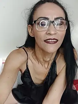 Snapshot of BarbaraMature chatting on 07/18/26, 01:26 BarbaraMature online show from 07/18/26, 01:26