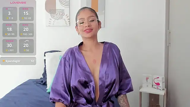 SeleneClark online show from 04/30/26, 08:57