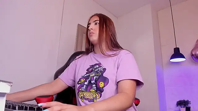 angel hardy dl online show from 09/11/25, 10:59