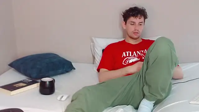 Snapshot of Elio555 chatting on 12/26/24, 09:37 Elio555 online show from 12/26/24, 09:37