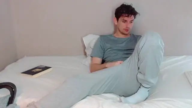 Snapshot of Elio555 chatting on 01/11/25, 06:54 Elio555 online show from 01/11/25, 06:54