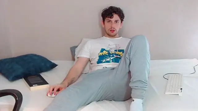 Elio555 online show from 01/25/25, 12:48