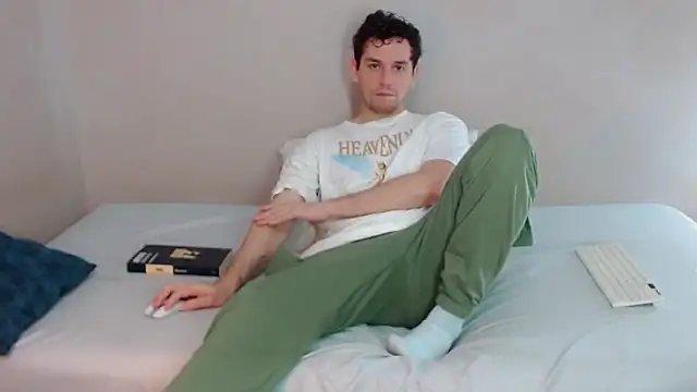 Snapshot of Elio555 chatting on 03/08/25, 09:51 Elio555 online show from 03/08/25, 09:51