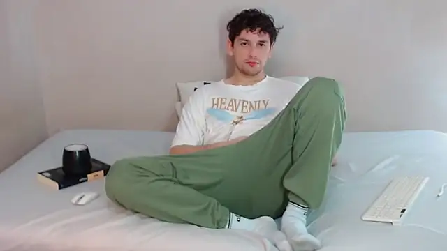 Snapshot of Elio555 chatting on 03/09/25, 07:12 Elio555 online show from 03/09/25, 07:12