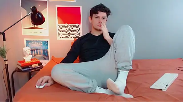 Snapshot of Elio555 chatting on 09/11/25, 11:05 Elio555 online show from 09/11/25, 11:05