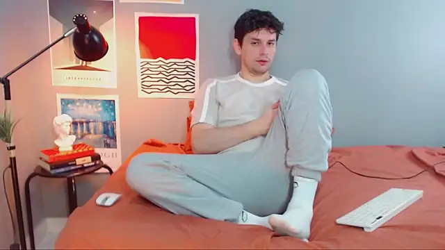 Elio555 online show from 09/13/25, 01:00