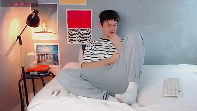 Snapshot of Elio555 chatting on 11/03/25, 06:53 Elio555 online show from 11/03/25, 06:53