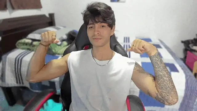 justin stark7 online show from 12/05/24, 01:58