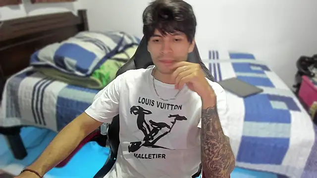 justin stark7 online show from 12/06/24, 03:19