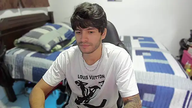 justin stark7 online show from 12/29/24, 01:02