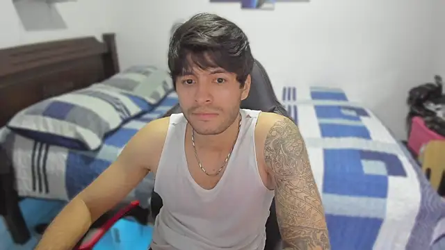 justin stark7 online show from 02/03/25, 01:19