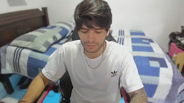 justin stark7 online show from 02/04/25, 11:27