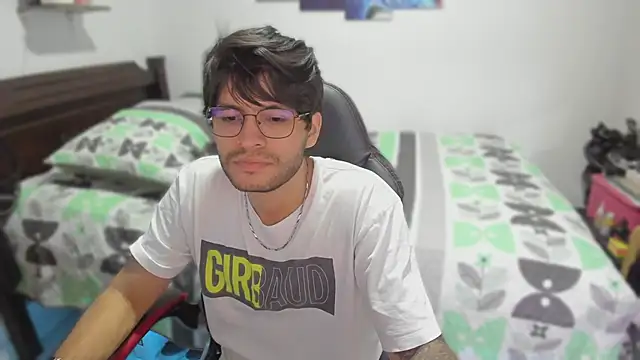 justin stark7 online show from 02/20/25, 10:59