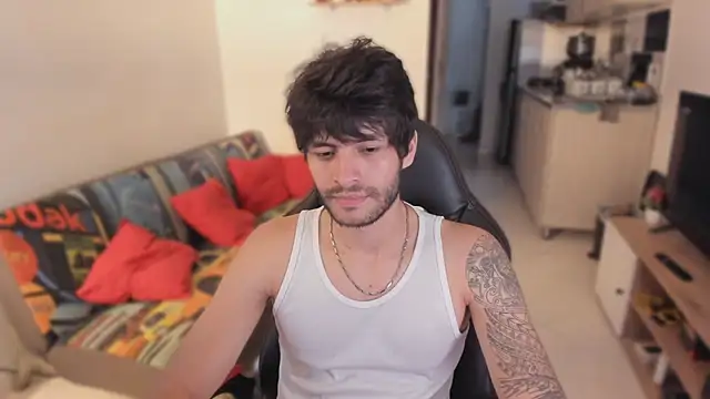 justin stark7 online show from 10/28/25, 09:06