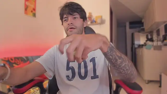 justin stark7 online show from 11/10/25, 10:42