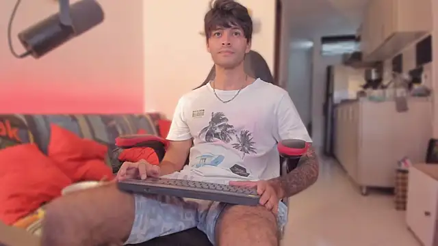 justin stark7 online show from 11/17/25, 09:42