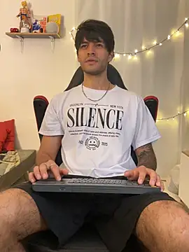 justin stark7 online show from 02/03/26, 01:49