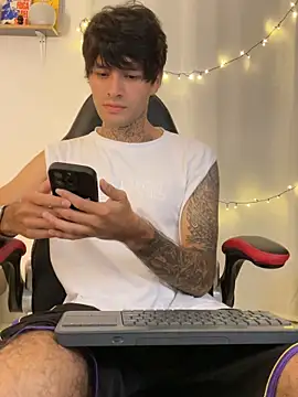 justin stark7 online show from 02/10/26, 01:37