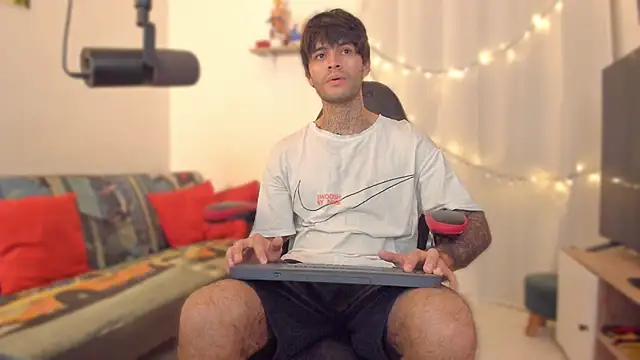 justin stark7 online show from 02/16/26, 01:40