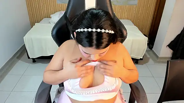 samy 19  online show from 09/09/25, 10:59