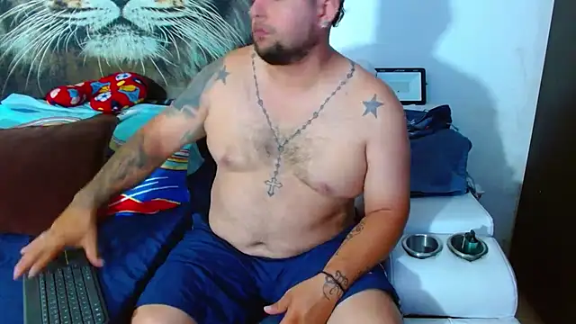 Michaell Myerss  online show from 11/06/25, 01:56