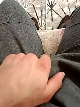 Snapshot of sokrates13 chatting on 01/22/25, 01:00 sokrates13 online show from 01/22/25, 01:00