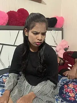 hottiess69 online show from 02/09/25, 06:47