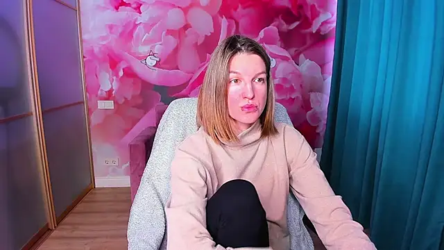 EmilyWalkeri online show from 02/09/25, 07:05