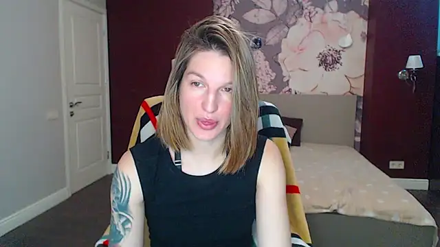 EmilyWalkeri online show from 03/05/25, 08:10