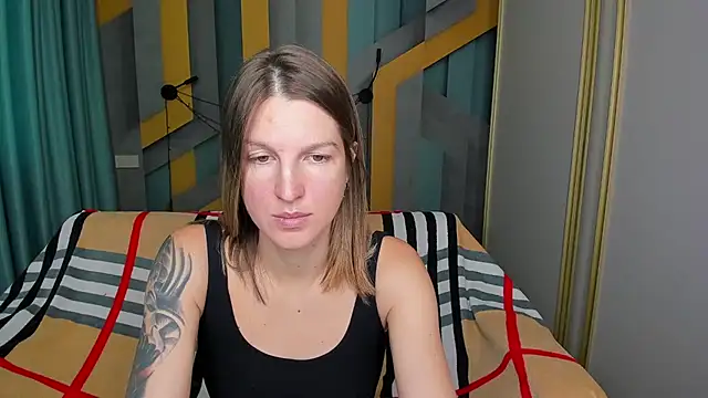 EmilyWalkeri online show from 10/01/25, 07:58