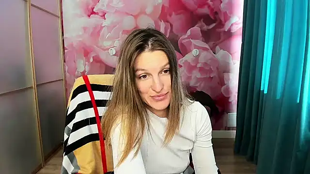 EmilyWalkeri online show from 10/20/25, 08:37