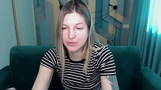 EmilyWalkeri online show from 03/05/26, 08:10