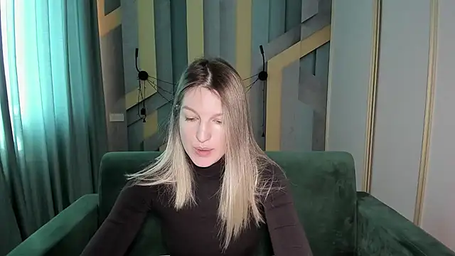EmilyWalkeri online show from 04/28/26, 06:40