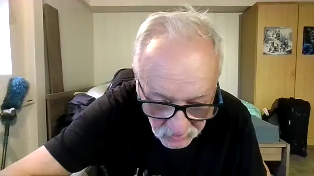 Sammy1660 online show from 10/12/25, 03:55