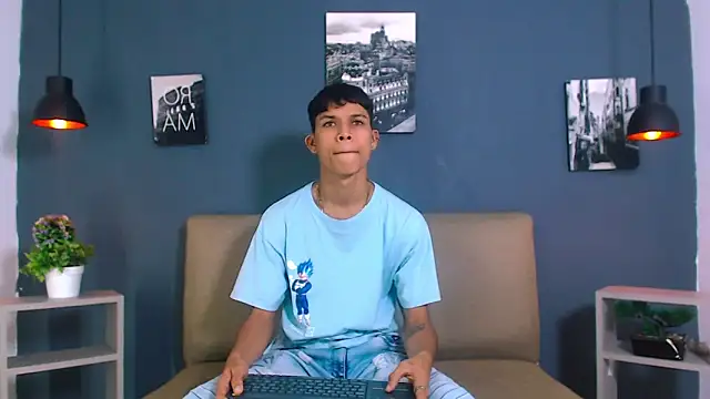 Levis Montes online show from 12/16/24, 12:49