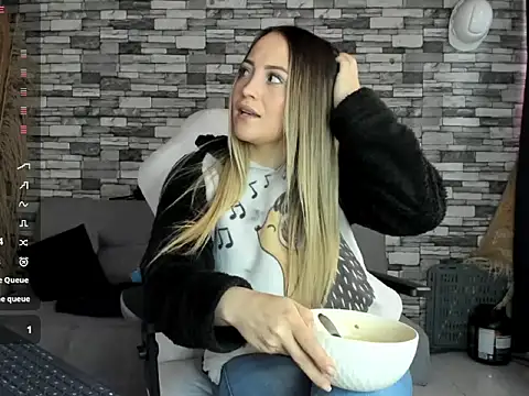 cindy love2 online show from 10/03/25, 03:09