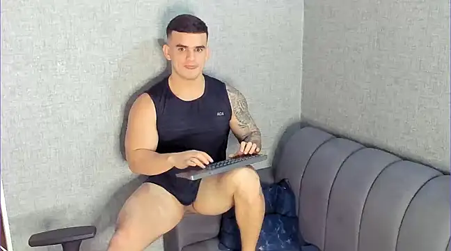 Ricardogo19 online show from 01/28/25, 07:32