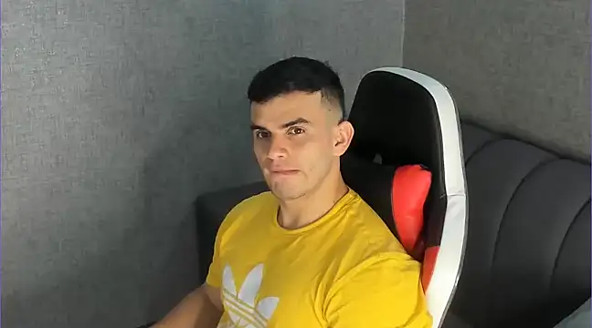 Ricardogo19 online show from 01/30/25, 09:04