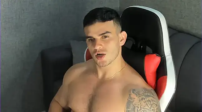 Ricardogo19 online show from 02/02/25, 05:21