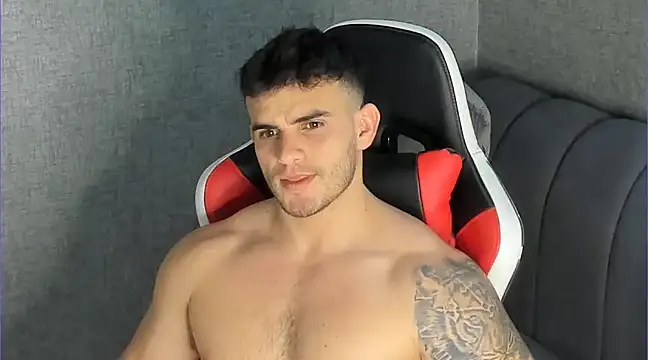 Ricardogo19 online show from 02/07/25, 04:16