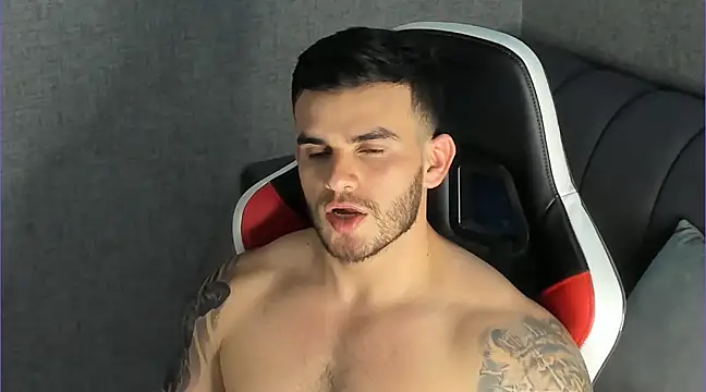 Ricardogo19 online show from 02/26/25, 02:48