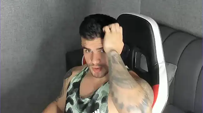 Ricardogo19 online show from 03/13/25, 07:39