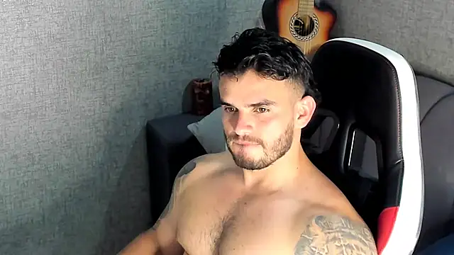 Ricardogo19 online show from 09/13/25, 04:01