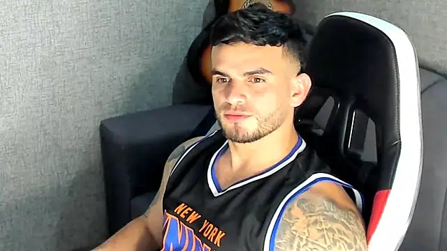 Ricardogo19 online show from 11/11/25, 11:16