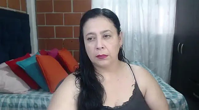 Snapshot of karlaton1977 chatting on 01/06/25, 04:55 karlaton1977 online show from 01/06/25, 04:55