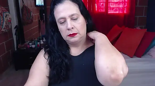 Snapshot of karlaton1977 chatting on 02/06/25, 09:06 karlaton1977 online show from 02/06/25, 09:06