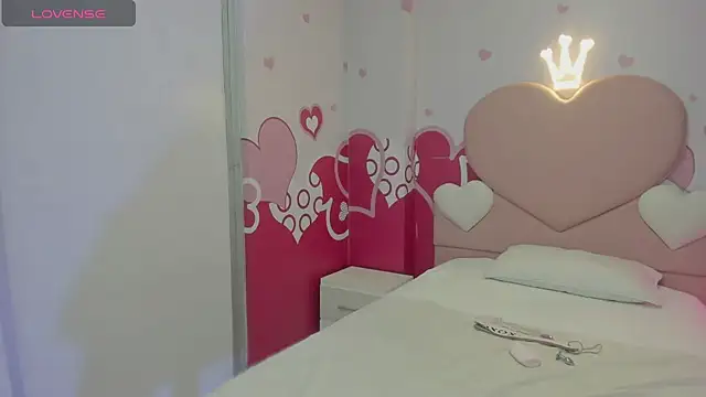 Emelyross  online show from 03/16/25, 12:34