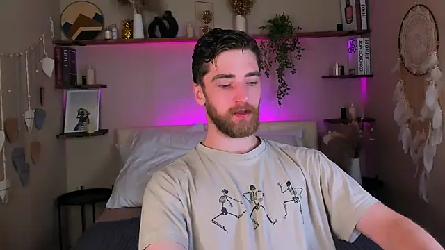 Snapshot of DexterDexx chatting on 10/19/25, 10:10 DexterDexx online show from 10/19/25, 10:10