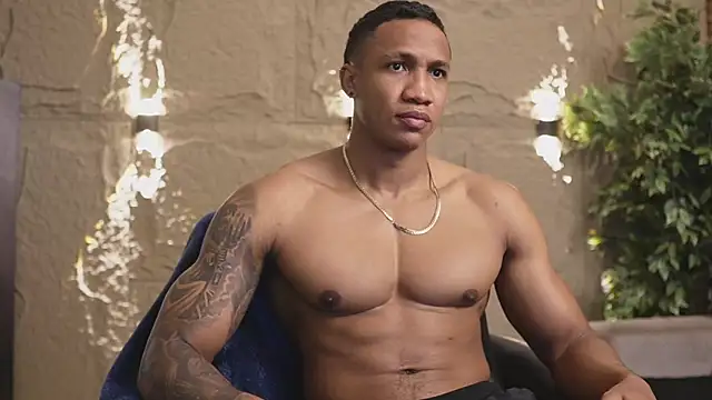 Logan Varela online show from 12/17/25, 01:17